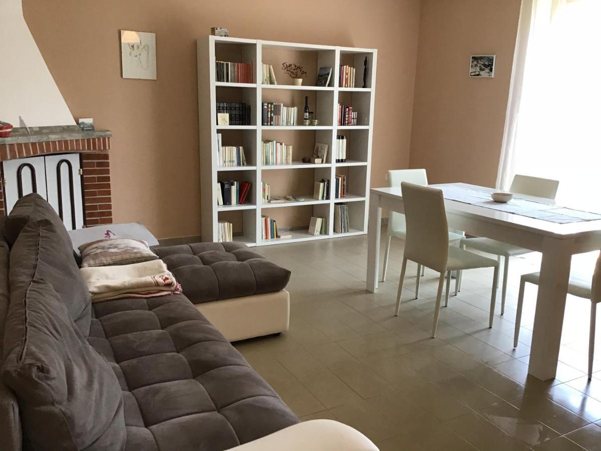 Casa panoramica tra mare e montagna alle pendici della Sila Bianchi Esterno foto